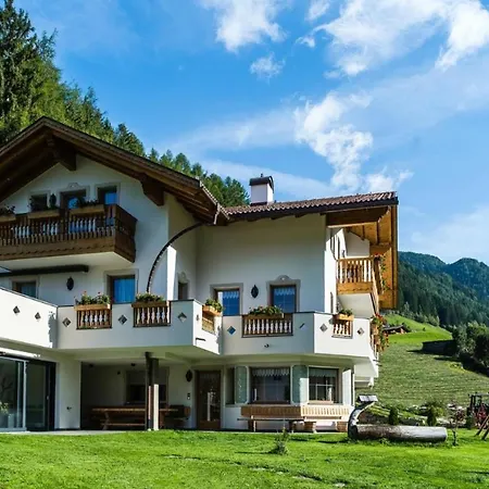 Alpenappart App Kreuzkofel Apartment Cadipietra